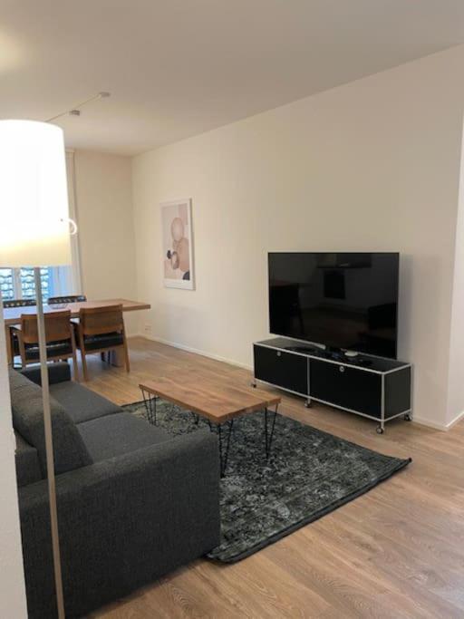 Elegant 2Br Apartment - Canal3 Zurich Bagian luar foto