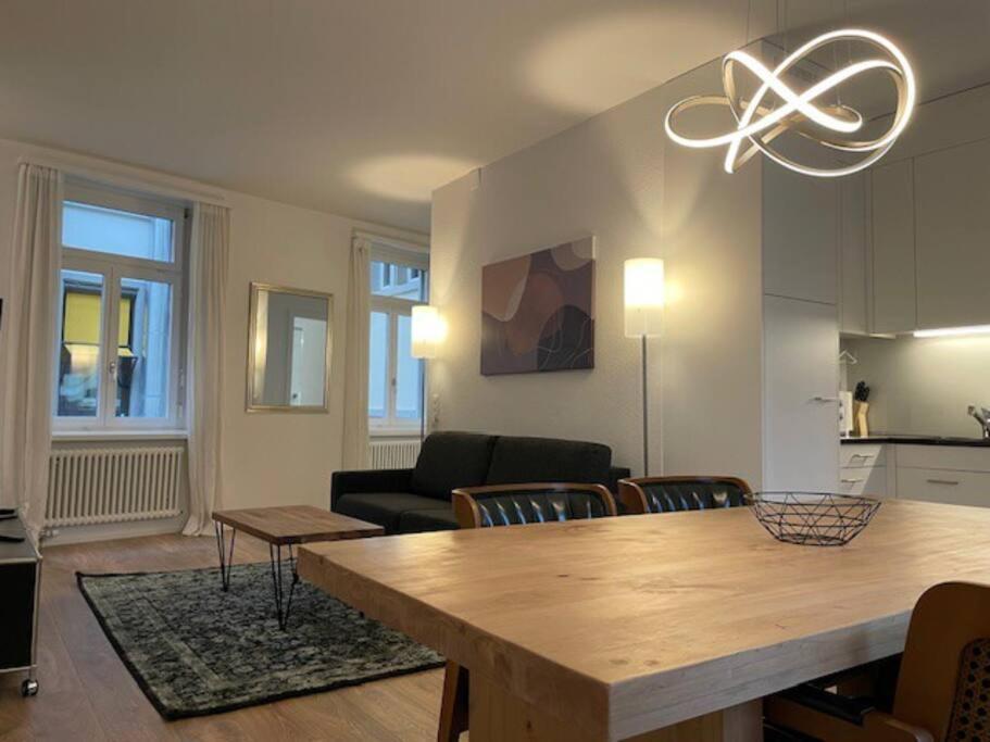 Elegant 2Br Apartment - Canal3 Zurich Bagian luar foto